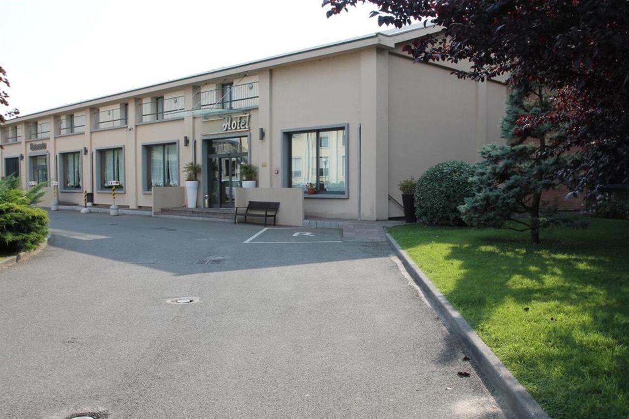 Mh Hotel Piacenza Fiera Екстериор снимка
