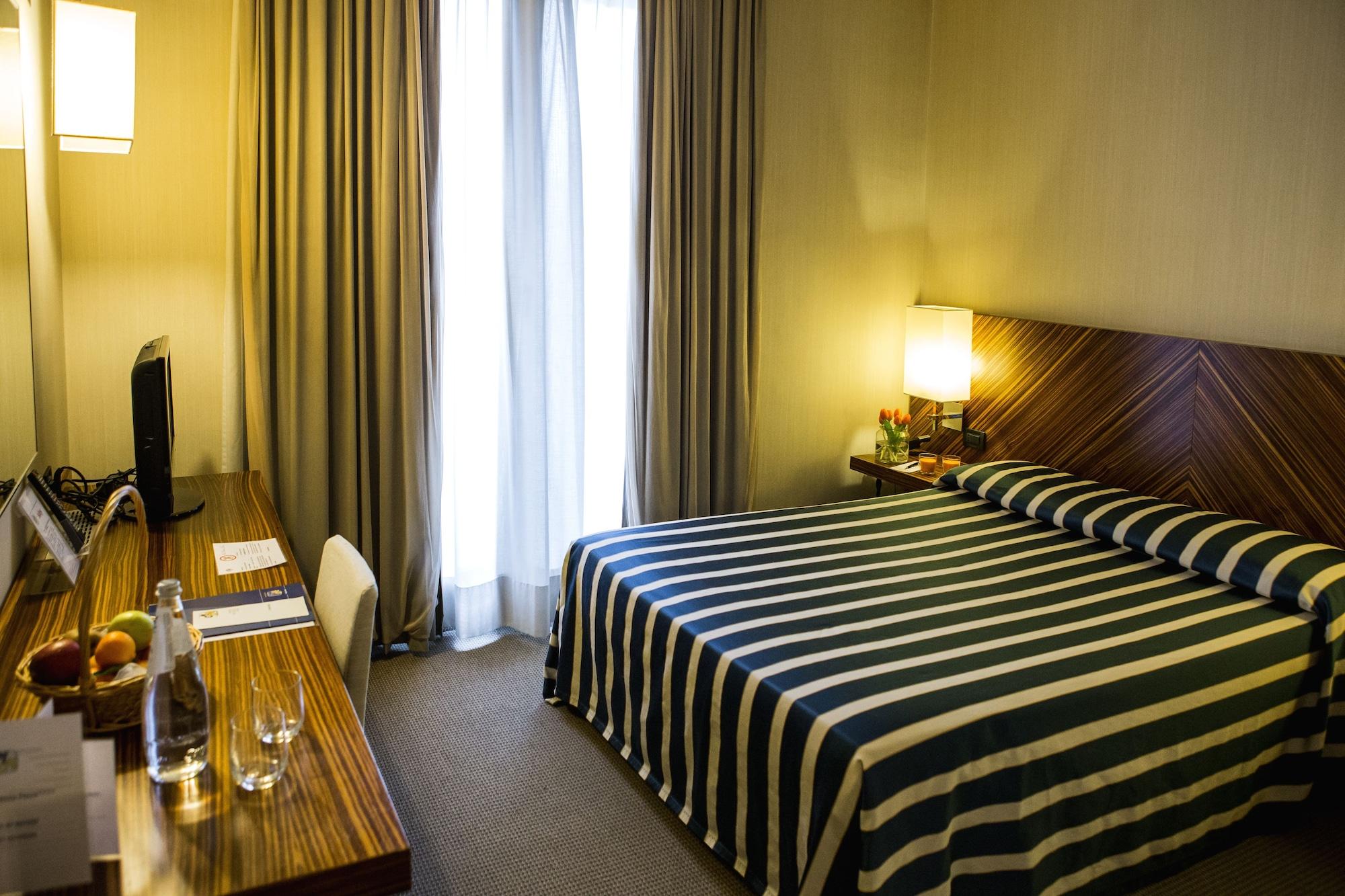 Mh Hotel Piacenza Fiera Екстериор снимка
