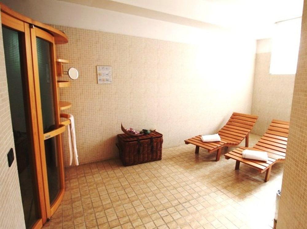 Mh Hotel Piacenza Fiera Екстериор снимка